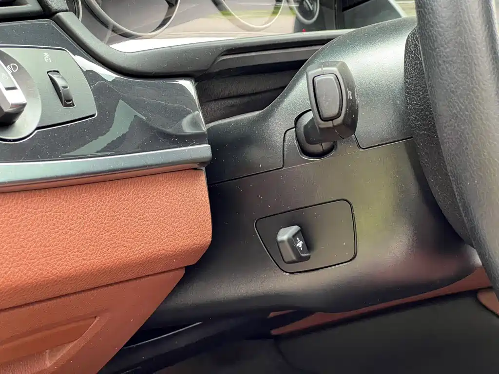 BMW 5 Series (Import) — миниатюра 15