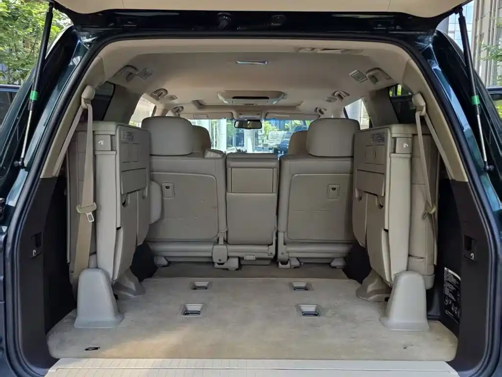 Toyota Land Cruiser — миниатюра 9