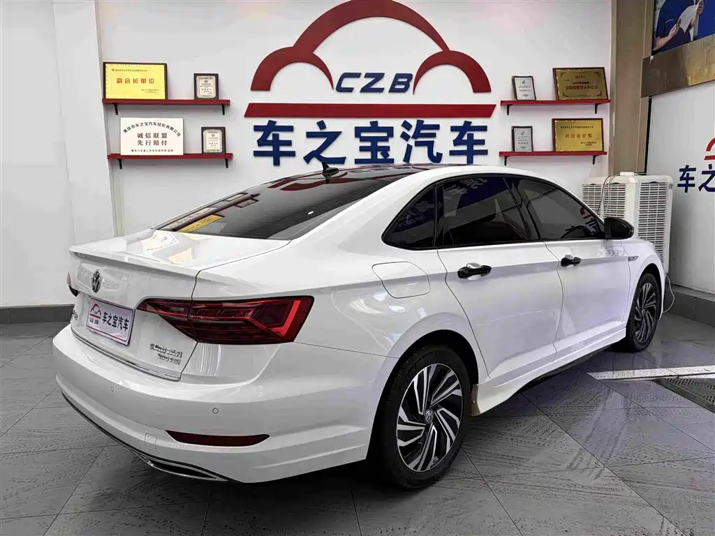 Volkswagen Sagitar — миниатюра 5