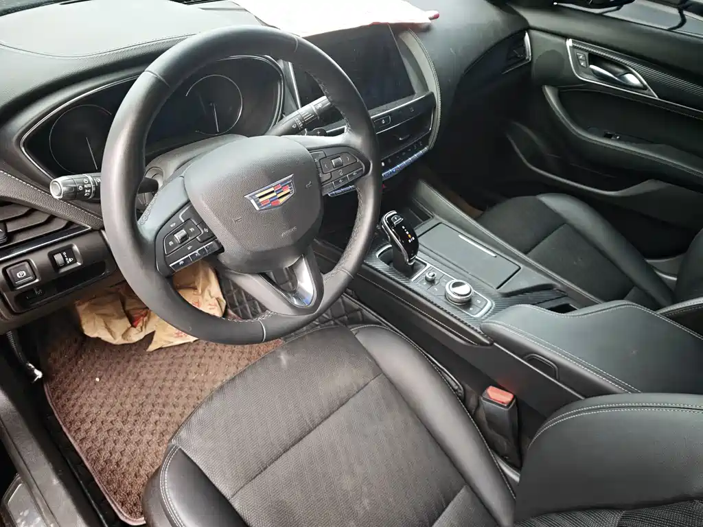 Cadillac CT5 — миниатюра 5