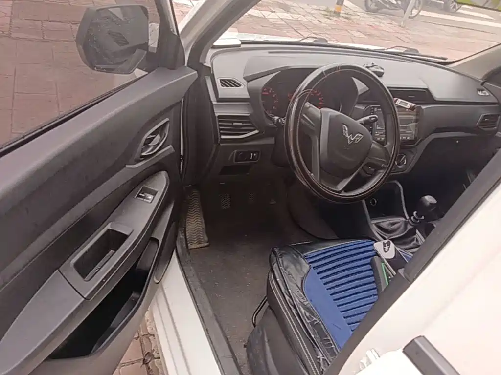 Wuling Hongguang — миниатюра 16