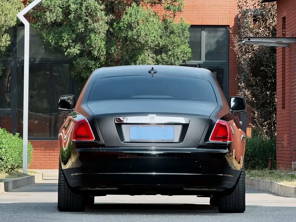 Rolls-Royce Ghost — миниатюра 5