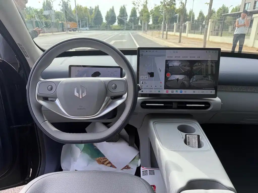 Leapmotor Leapmotor A10 — миниатюра 8