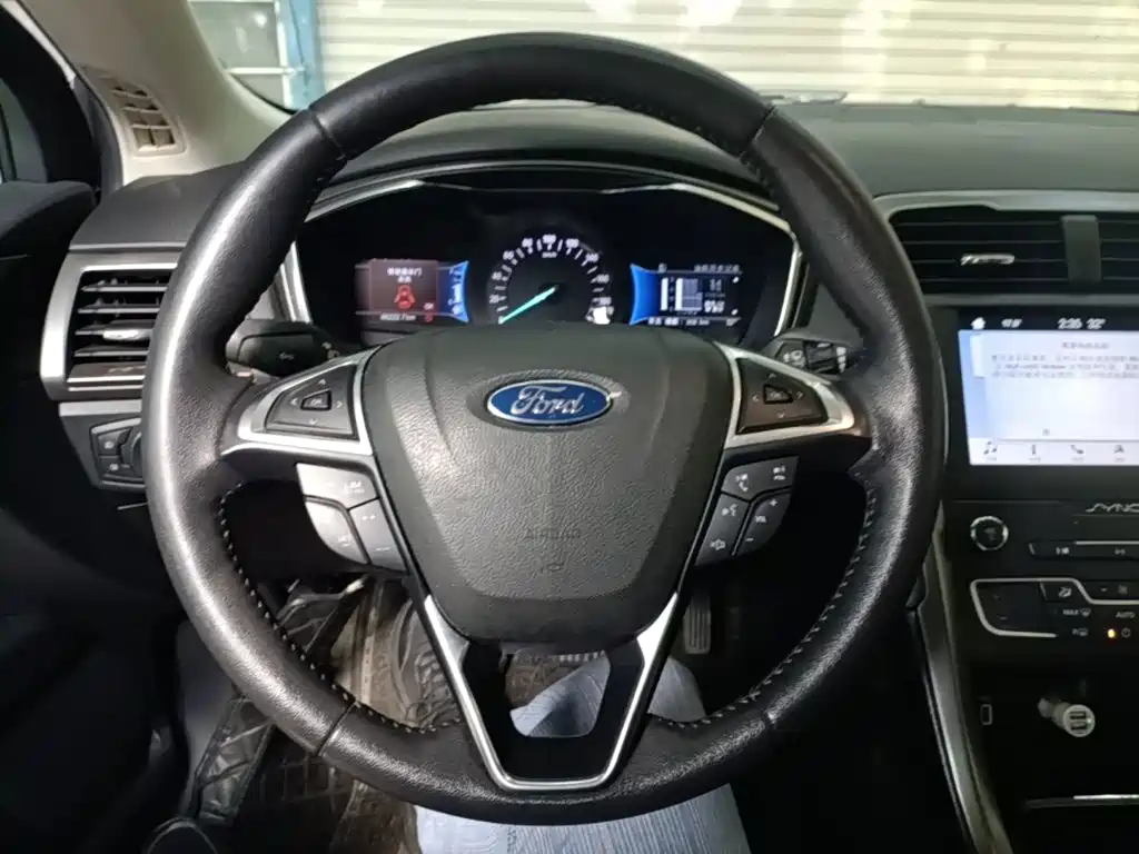 Ford Mondeo New Energy — миниатюра 11