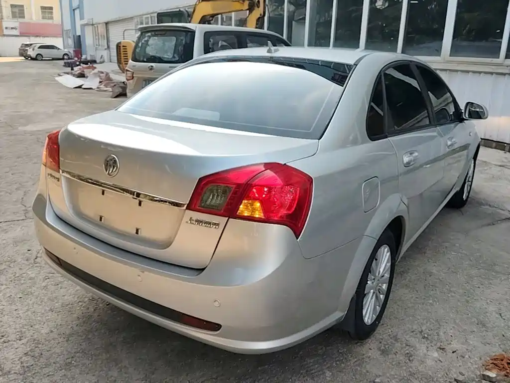 Buick Excelle — миниатюра 7