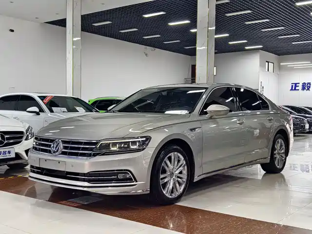 VOLKSWAGEN HUIANG
