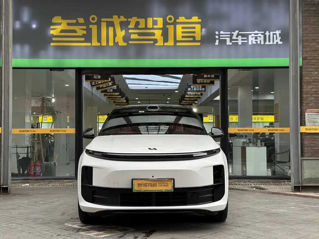 Li Auto Li L6 — миниатюра 2