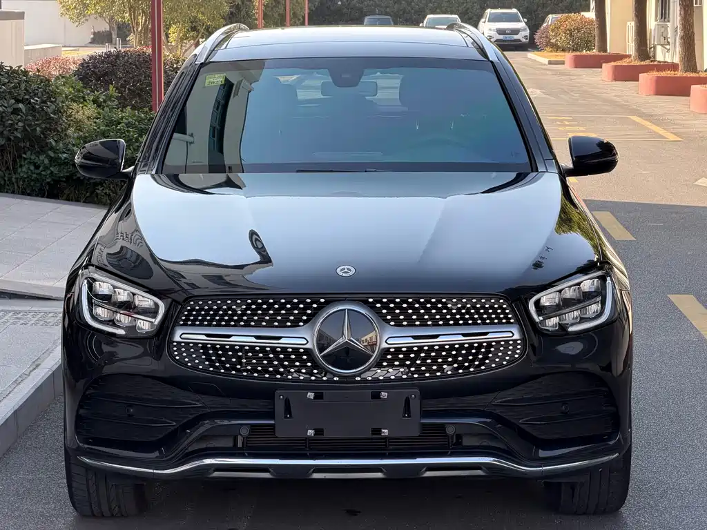 MERCEDES-BENZ GLC