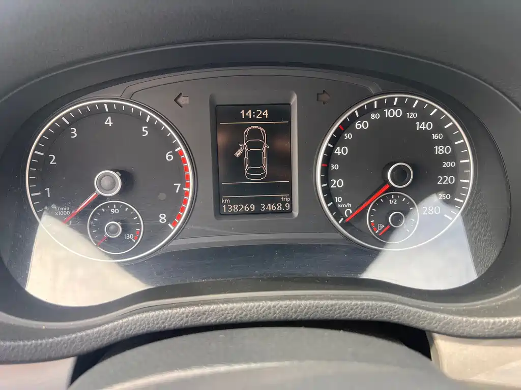 Volkswagen Passat — миниатюра 11