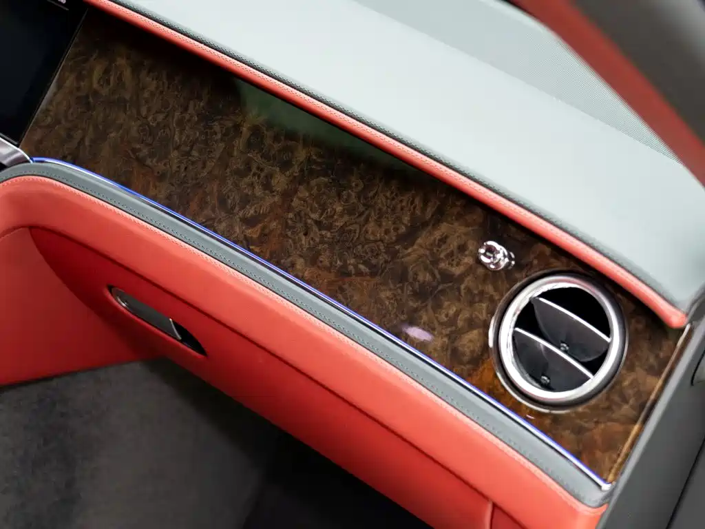 Bentley Flying Spur — миниатюра 18