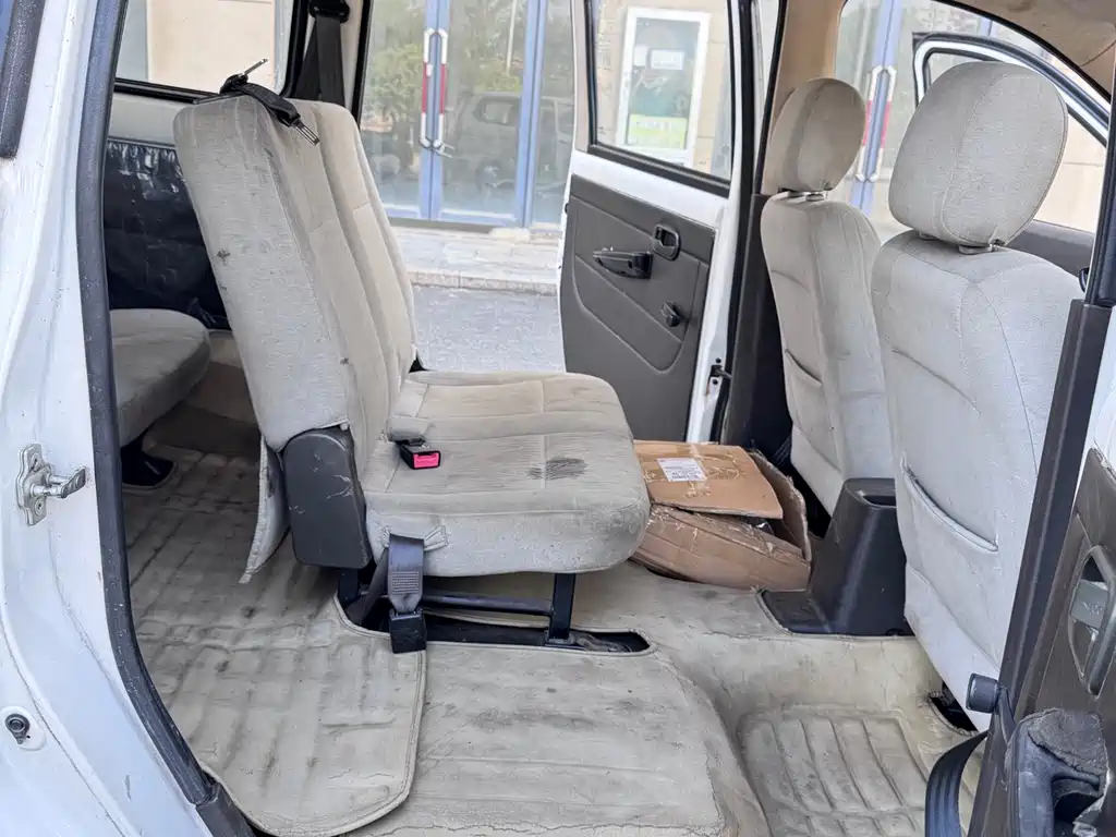 Wuling Hongguang — миниатюра 12