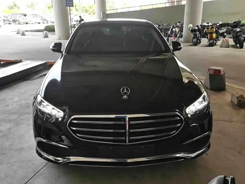 Mercedes-Benz E-Class — миниатюра 3