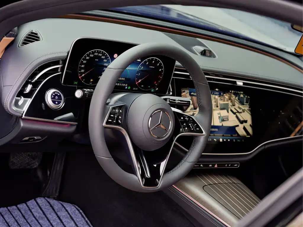 Mercedes-Benz E-Class — миниатюра 10