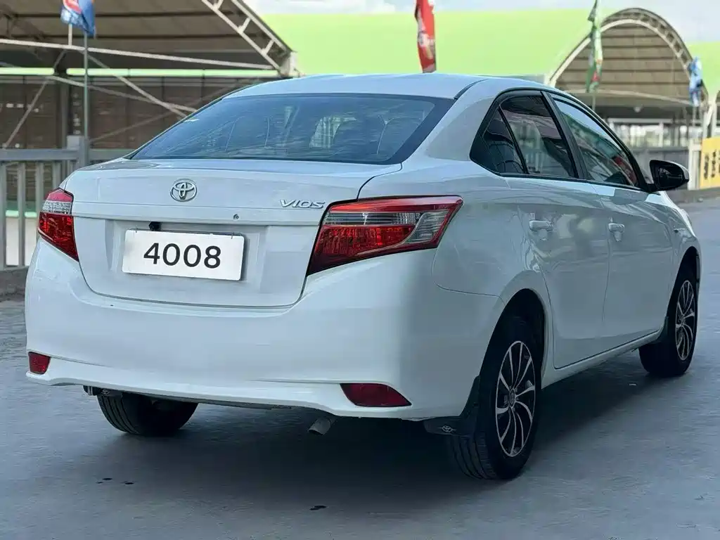 Toyota Vios — миниатюра 4
