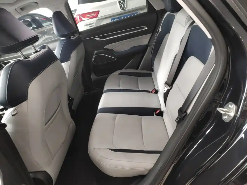 Geely Emgrand — миниатюра 13