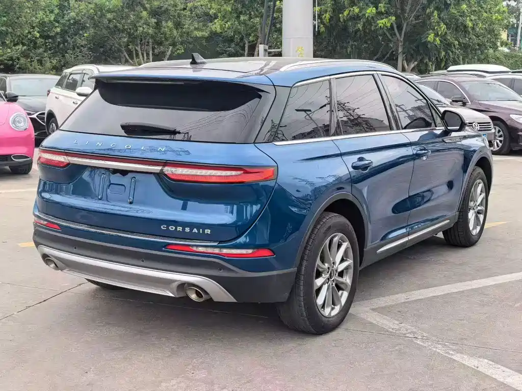 Lincoln Corsair — миниатюра 9