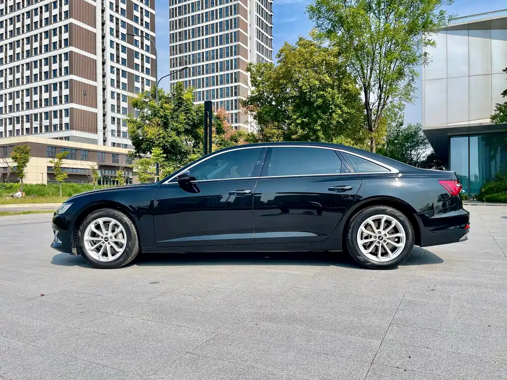 Audi A6L — миниатюра 25