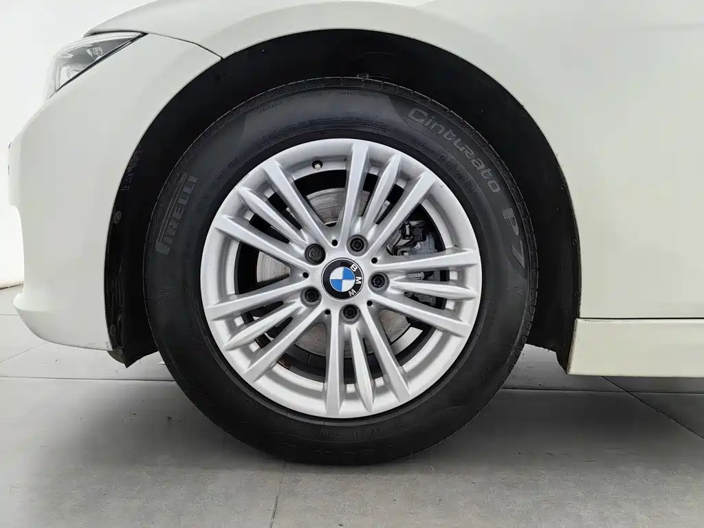BMW 3 Series — миниатюра 17