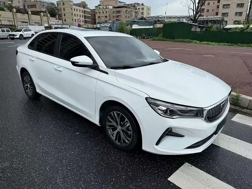 Geely Emgrand — миниатюра 3