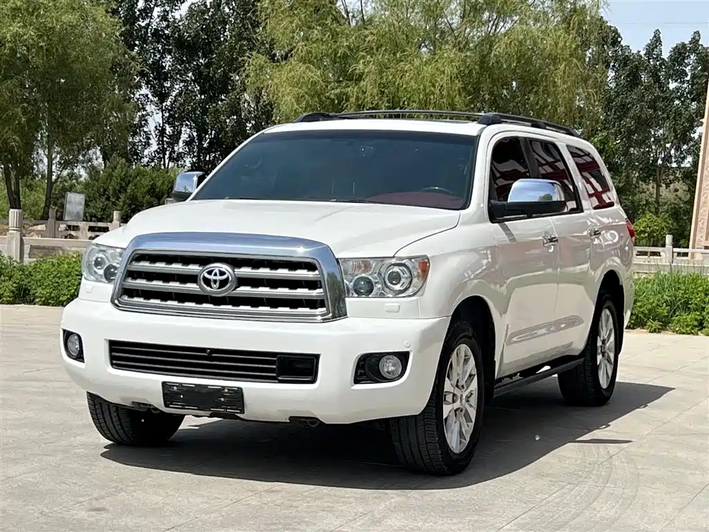 Toyota Sequoia 2011