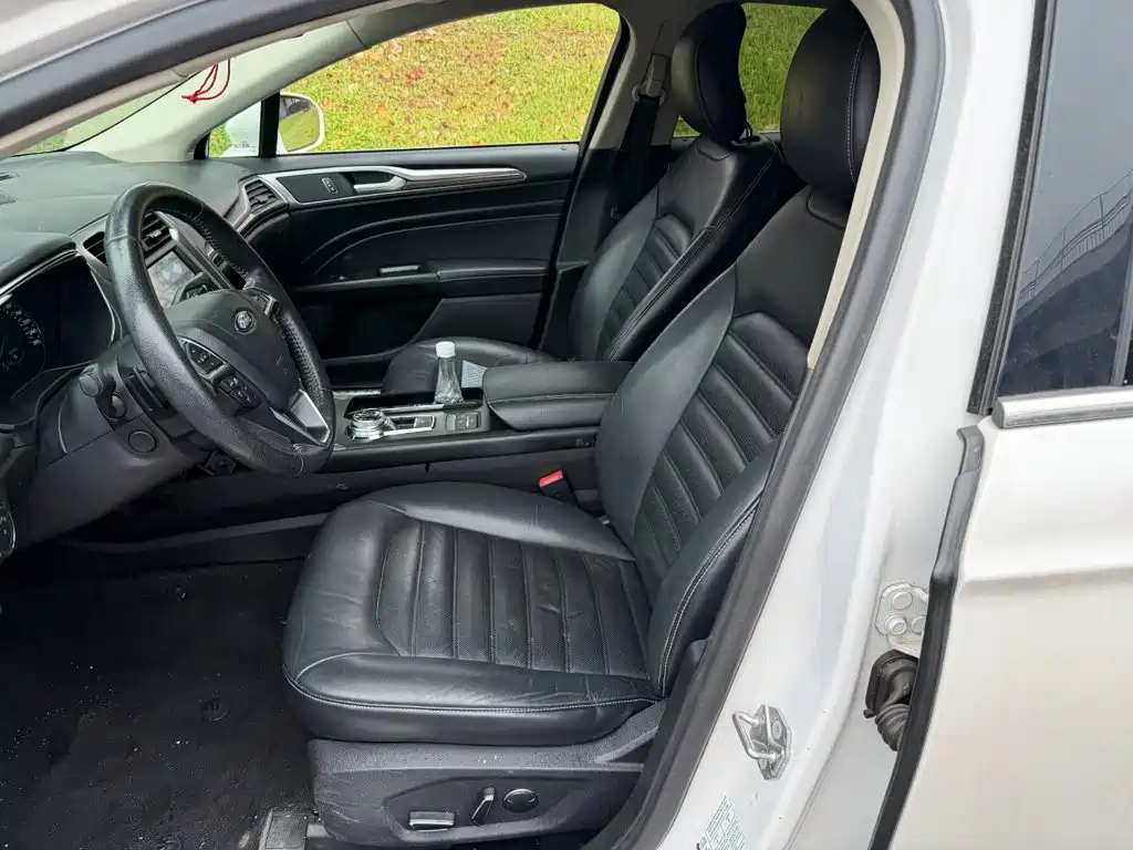 Ford Mondeo — миниатюра 8