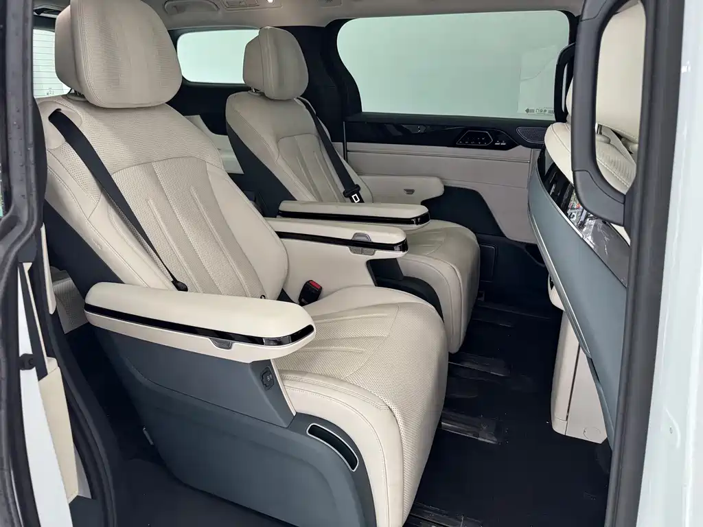 BYD Xia — миниатюра 13
