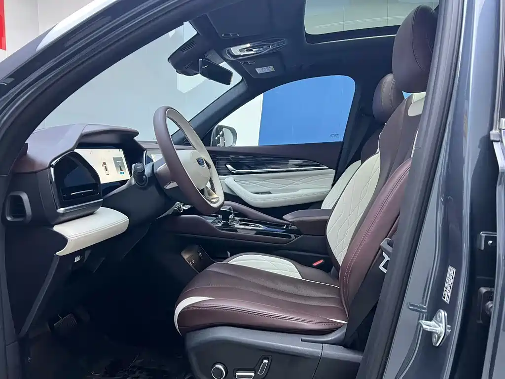 Geely Xingyue L — миниатюра 8