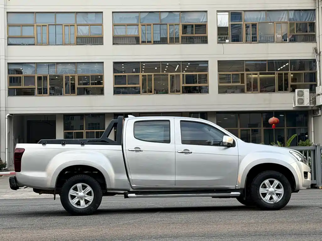 Isuzu Lingtuo — миниатюра 7