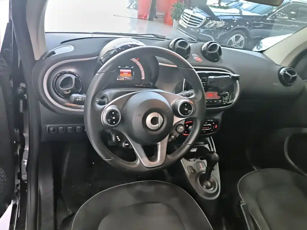 smart Smart Fortwo — миниатюра 11