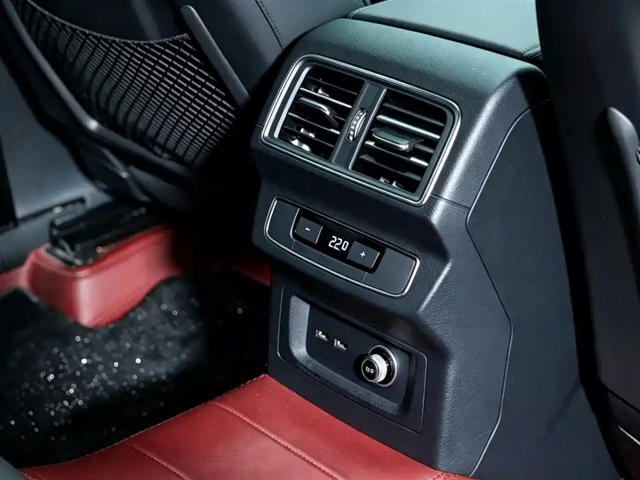 Audi Q5L — миниатюра 19