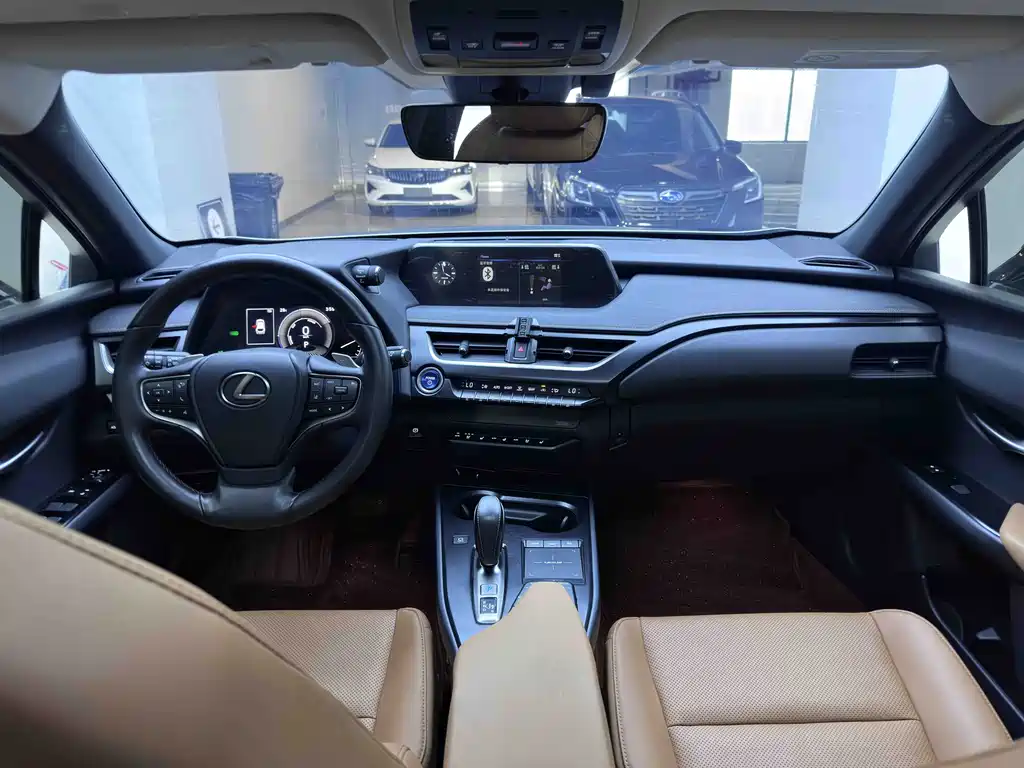 Lexus UX New Energy — миниатюра 16