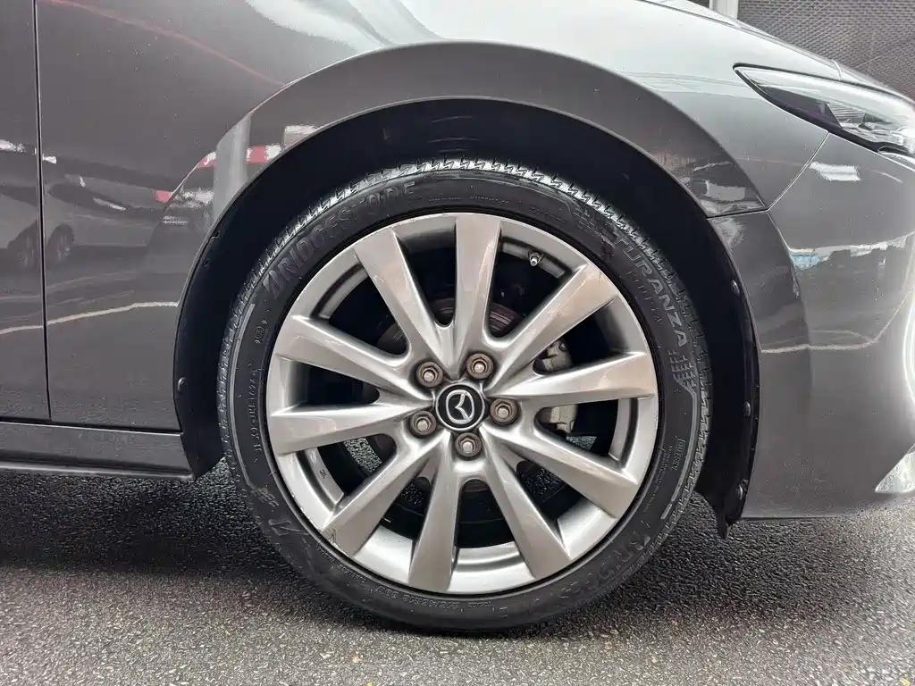 Mazda 3 Axela — миниатюра 4