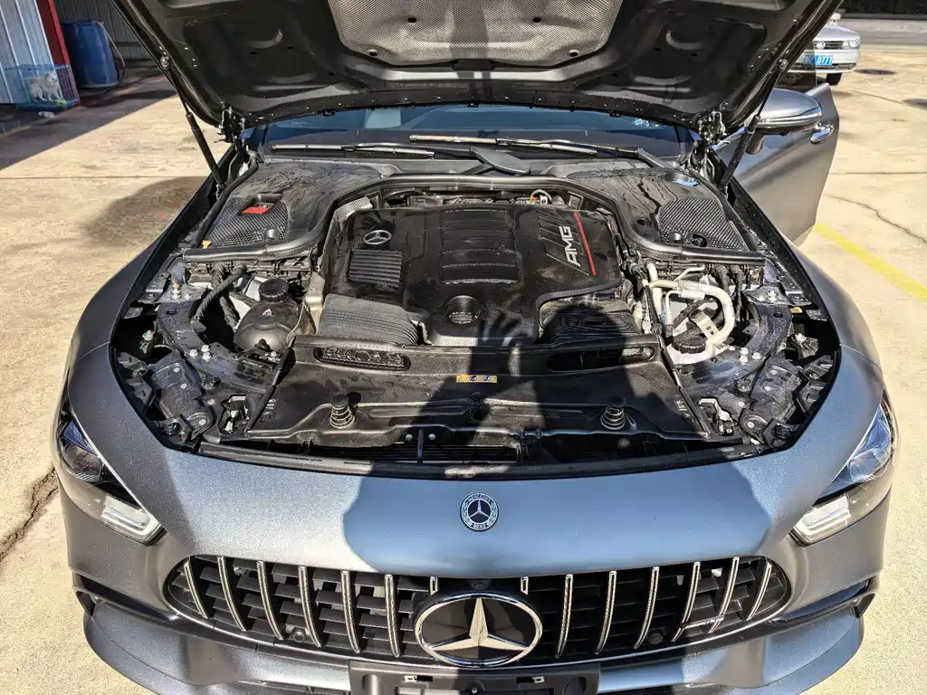 MERCEDES-BENZ AMG GT