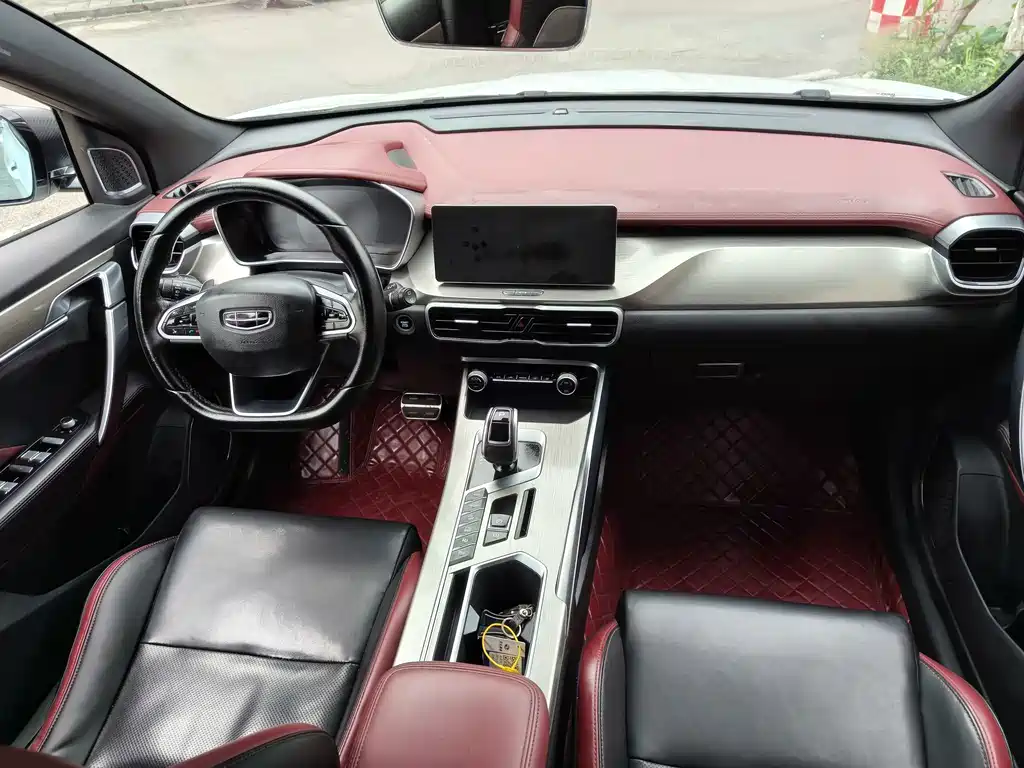 Geely Binyue — миниатюра 8