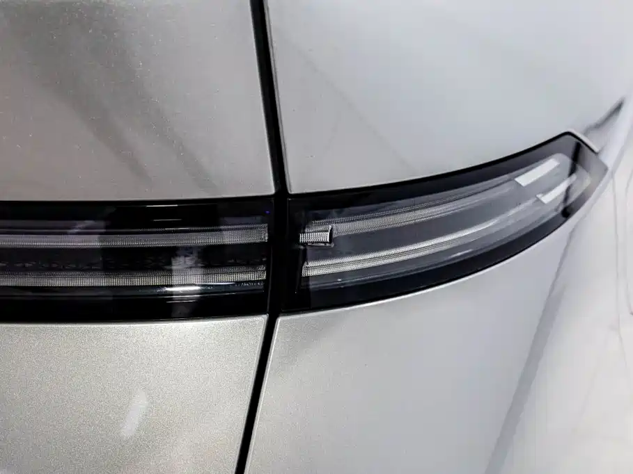 XPeng X9 — миниатюра 30
