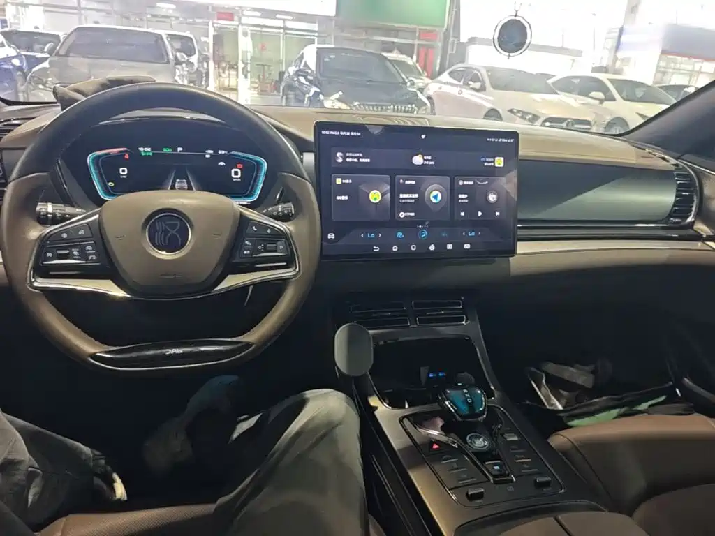 BYD Han — миниатюра 10