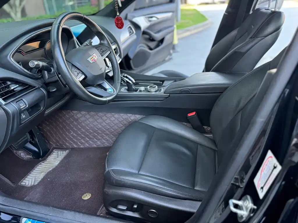 CADILLAC  CT5