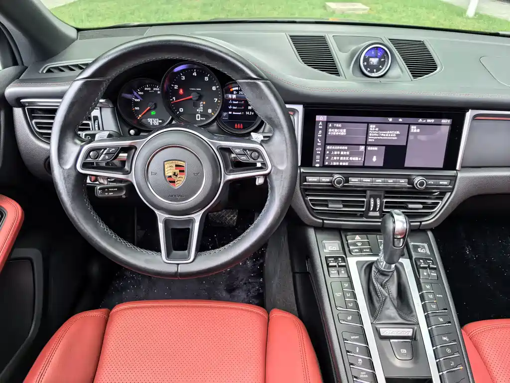 Porsche Macan — миниатюра 12