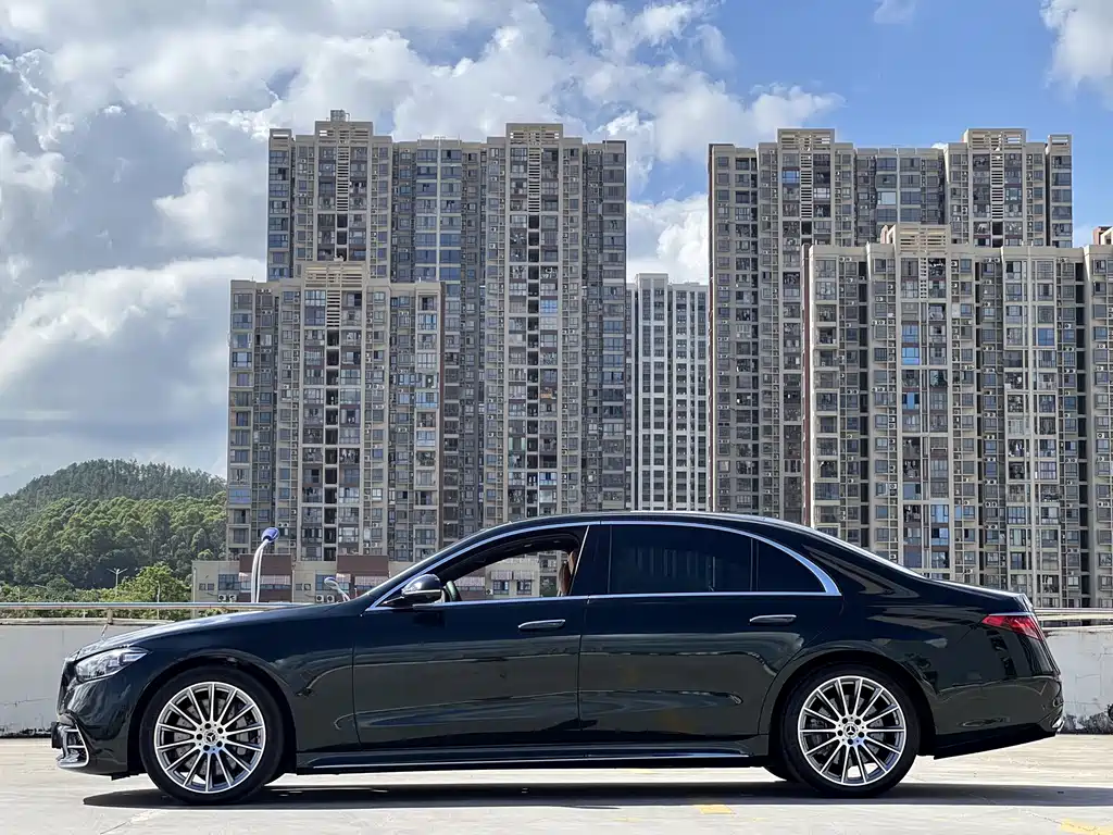 Mercedes-Benz S-Class — миниатюра 12
