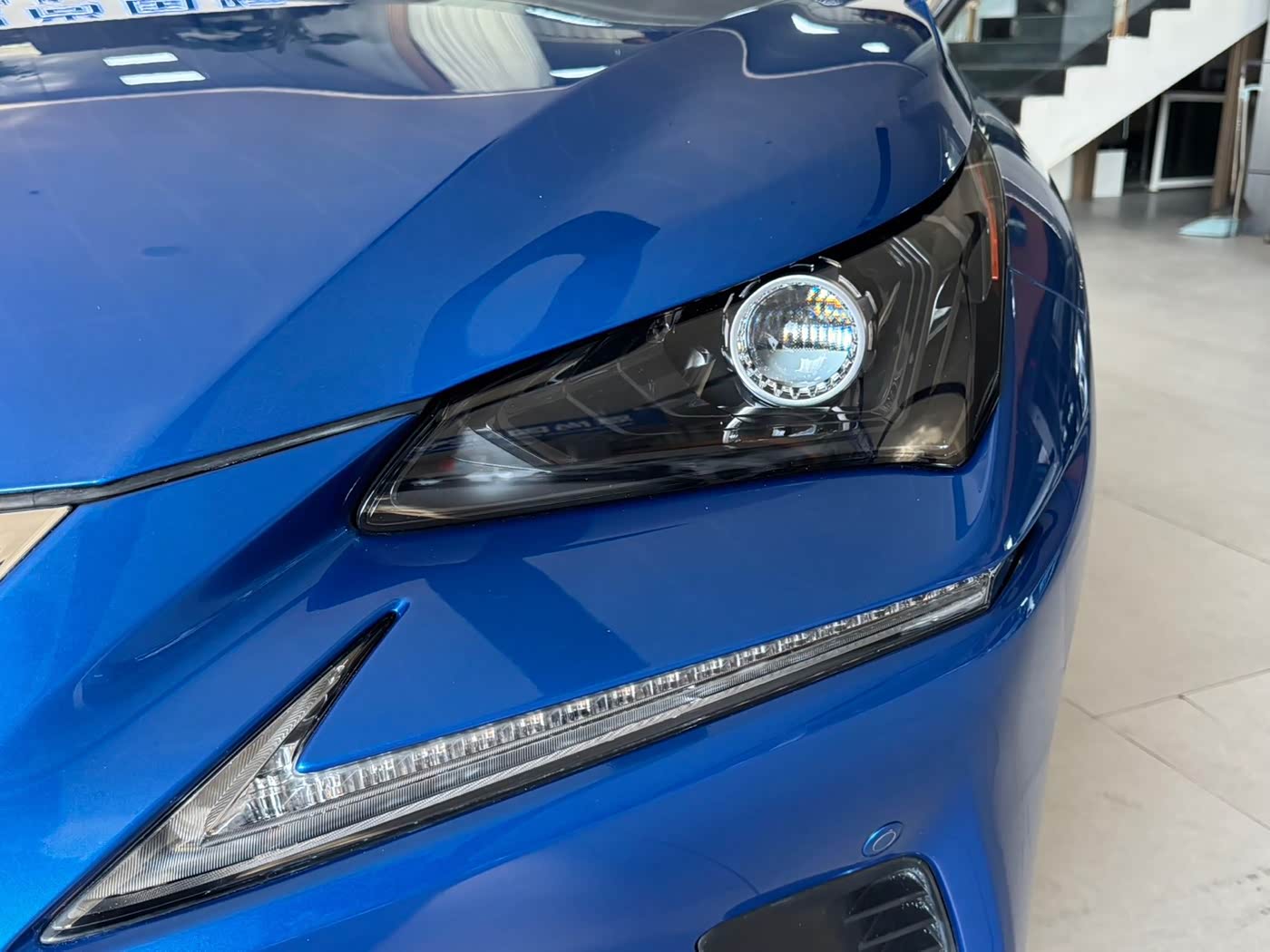 Lexus NX 2.0 л 2021 г. Голубой, пробег 40000 км