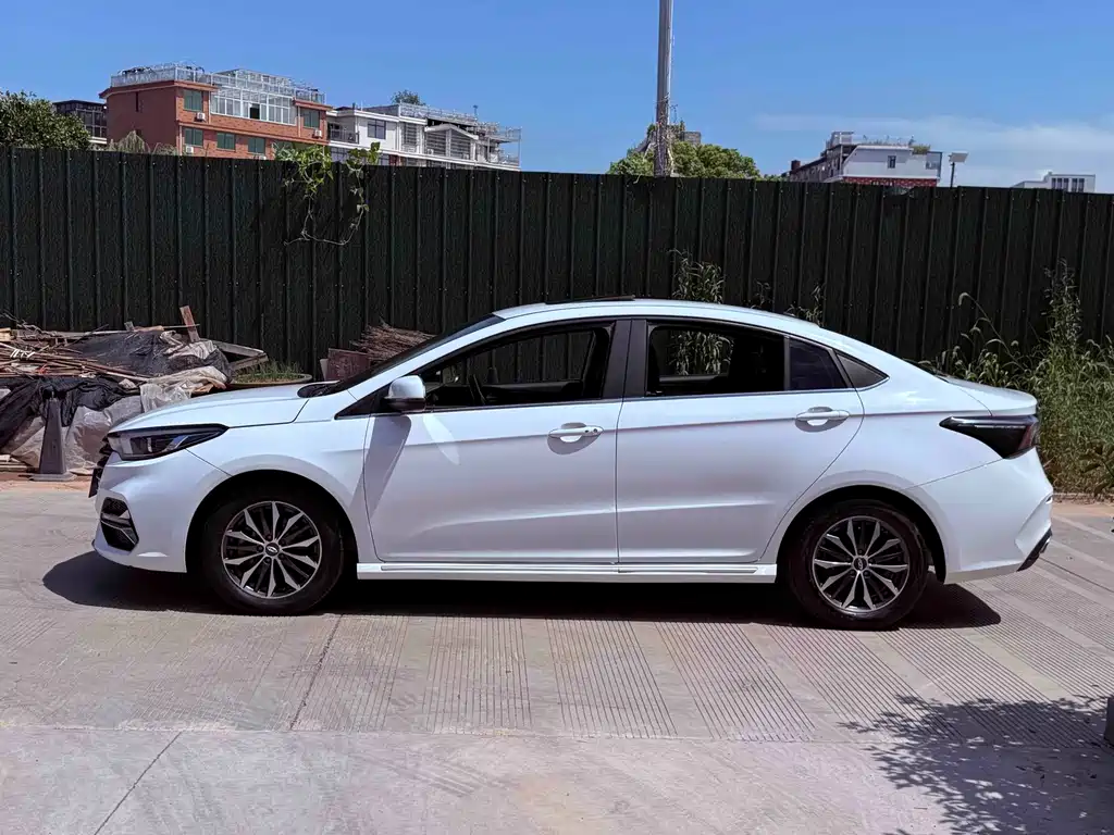 Chery Arrizo 5 PLUS — миниатюра 8