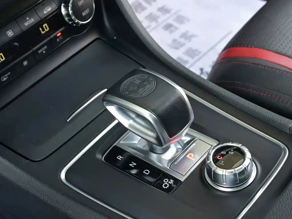 Mercedes-Benz GLA AMG — миниатюра 8