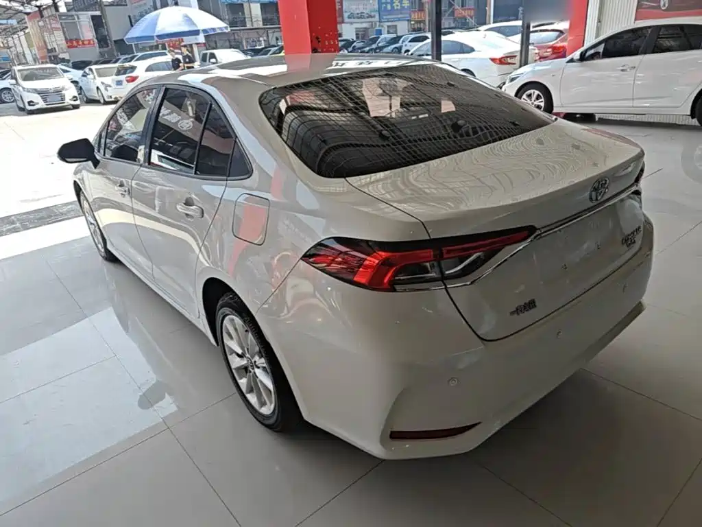 Toyota Corolla — миниатюра 5