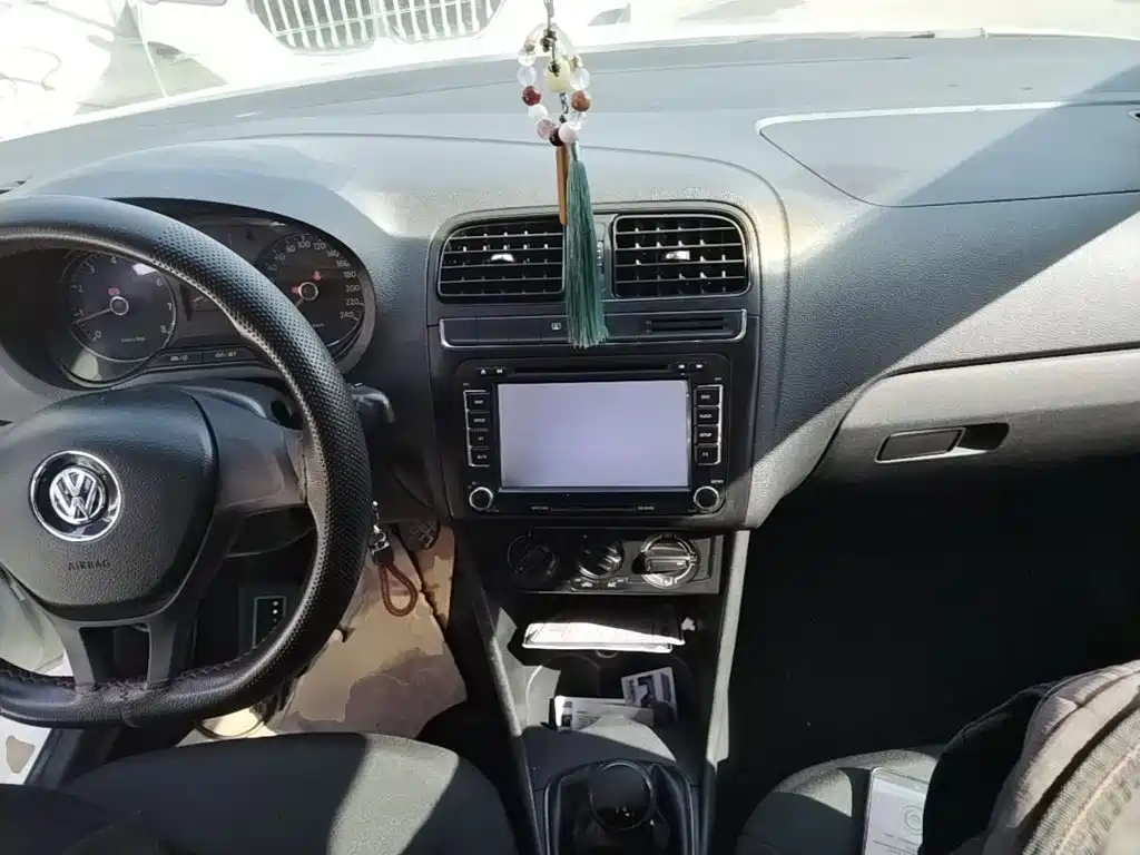 Volkswagen Polo — миниатюра 10