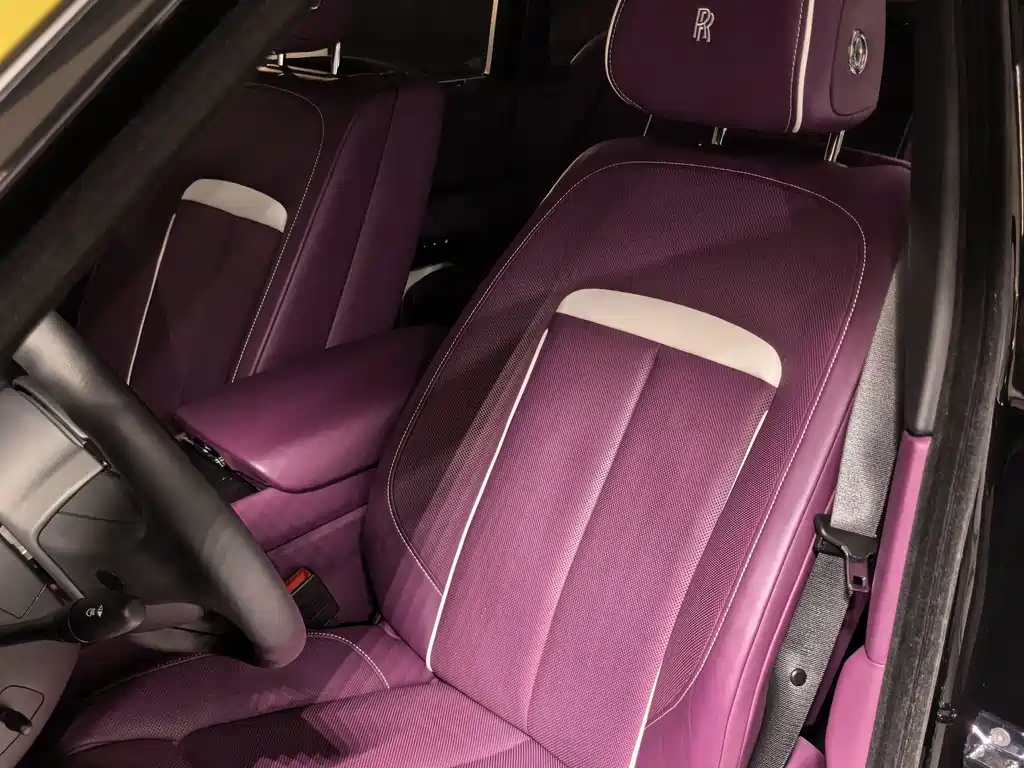 Rolls-Royce Cullinan — миниатюра 6