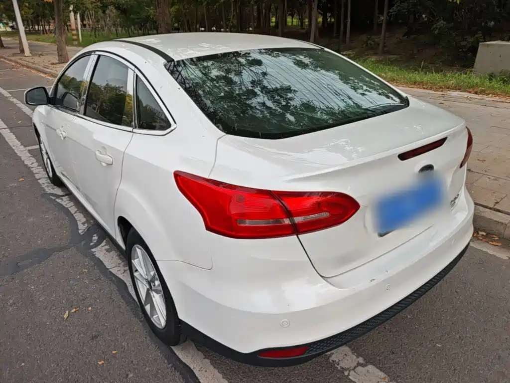 Ford Focus — миниатюра 5
