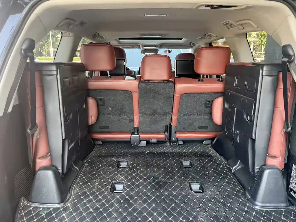 Lexus LX — миниатюра 6