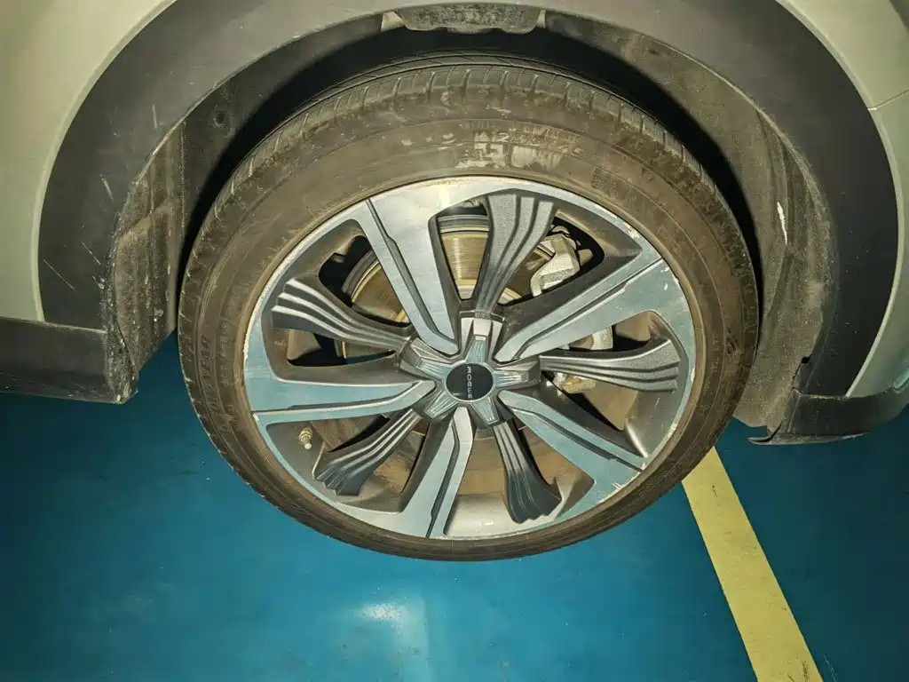 Roewe MARVEL X — миниатюра 13