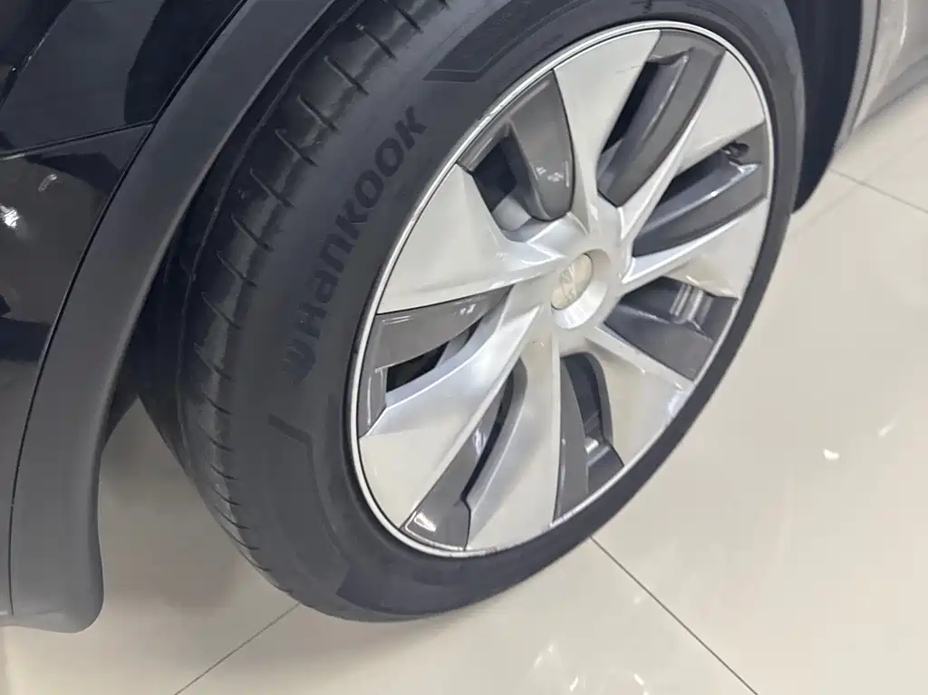 Tesla Model Y — фотографии объявления, Фото 12