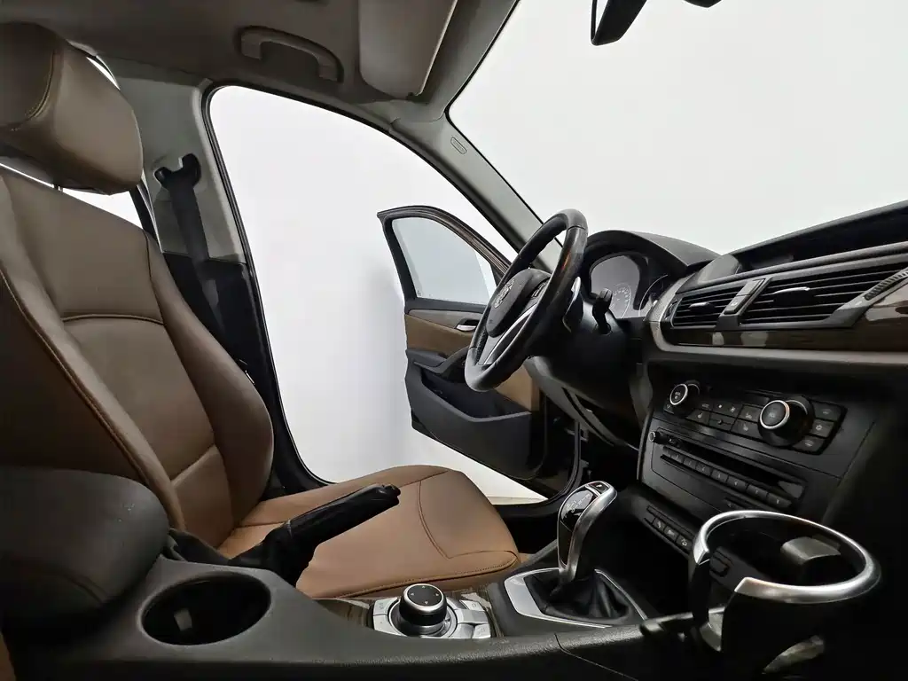 BMW X1 (Import) — миниатюра 14